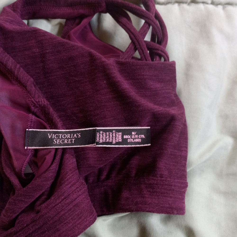 Victoria's Secert bra - Picture 7 of 8